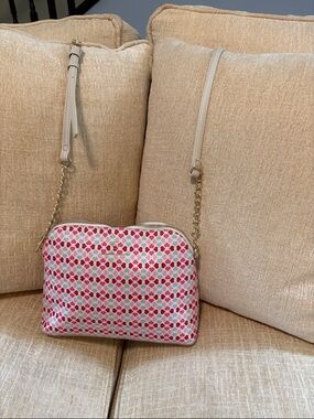 Nanette Lepore Pink and Red Heart-Print Crossbody with Gold Chain